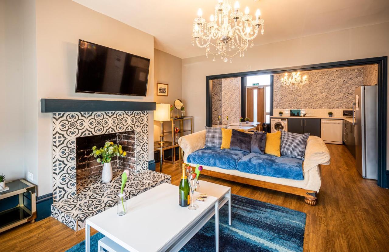 3 -Min Walk To Southport Pier & Beach Fast Wi-Fi & Perfect Getaway Eksteriør billede