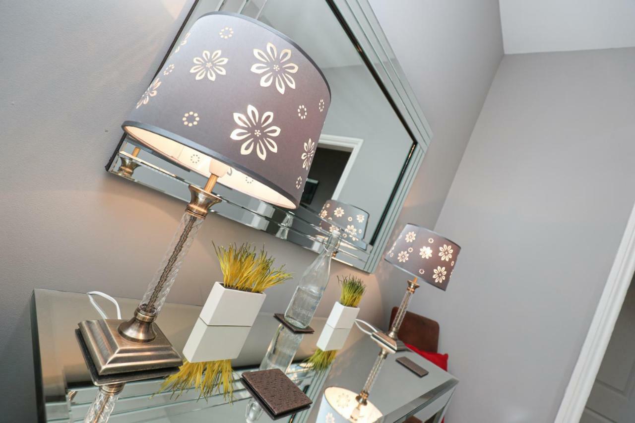 3 -Min Walk To Southport Pier & Beach Fast Wi-Fi & Perfect Getaway Eksteriør billede